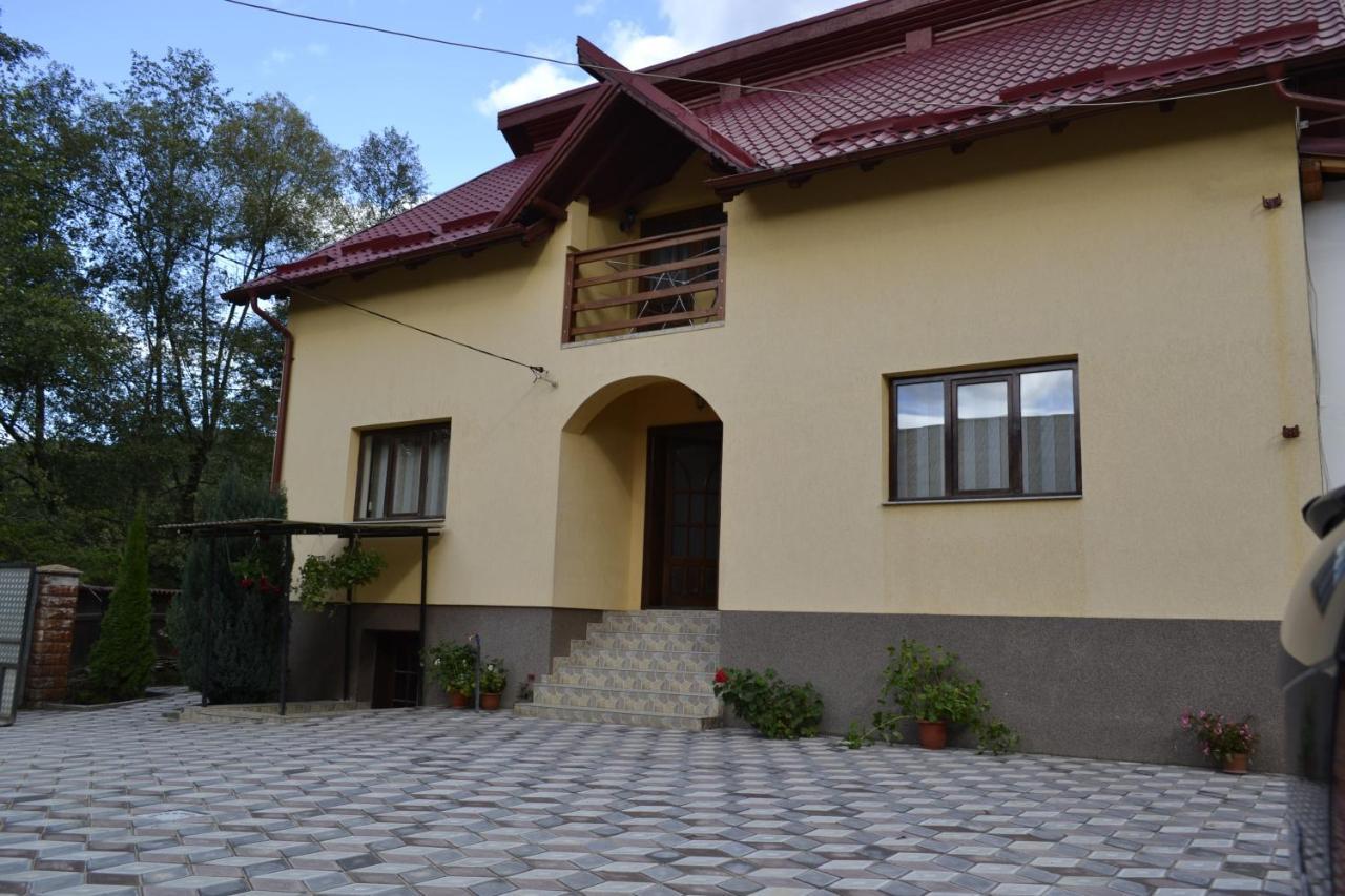 Pensiunea Malinul Birsana Bagian luar foto