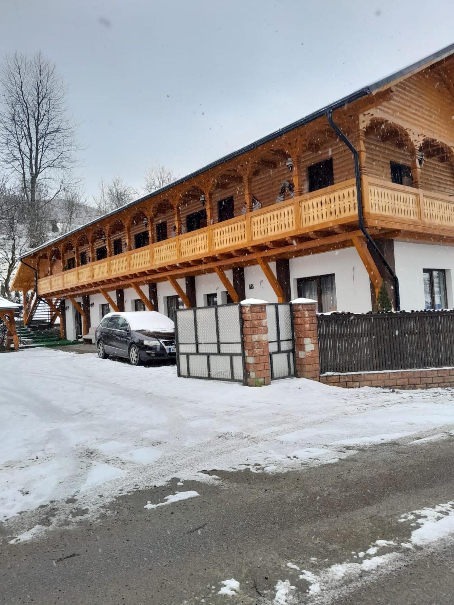 Pensiunea Malinul Birsana Bagian luar foto