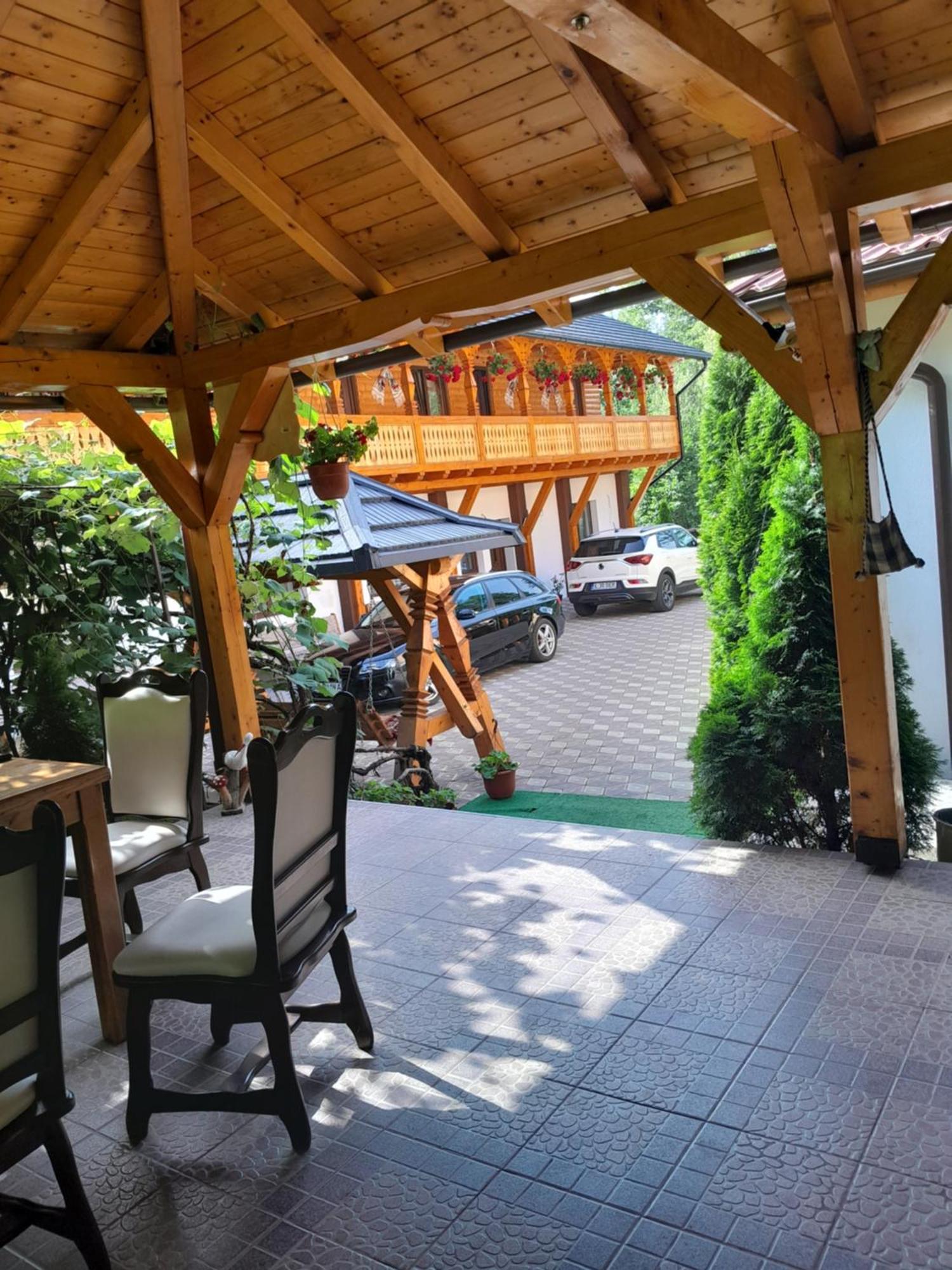 Pensiunea Malinul Birsana Bagian luar foto